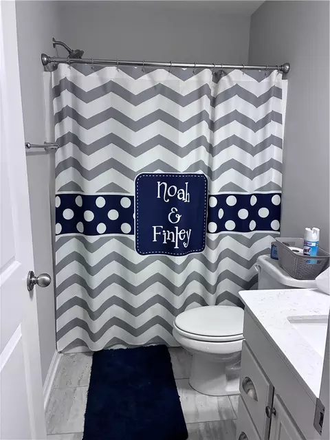 Bath - 1027 Dunkirk Cir, Auburn, AL 36832 photo 2 of 2