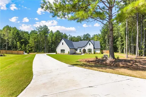 5205 Mary Olive Rd, Opelika, AL 36801