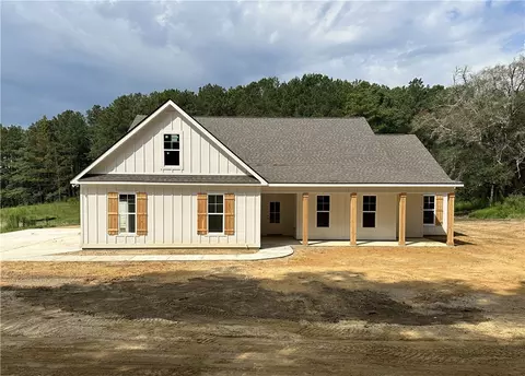 268 Lee Road 113, Opelika, AL 36804