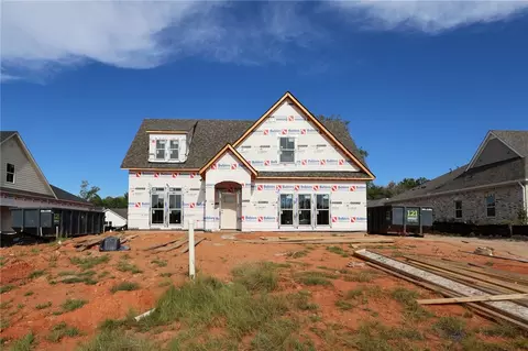 1947 Long Leaf Ln, Opelika, AL 36801