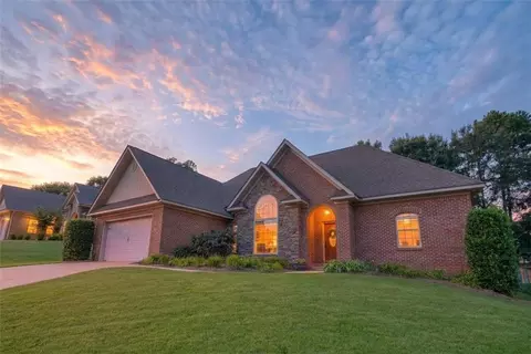 1806 Wingfield Xing, Auburn, AL 36830
