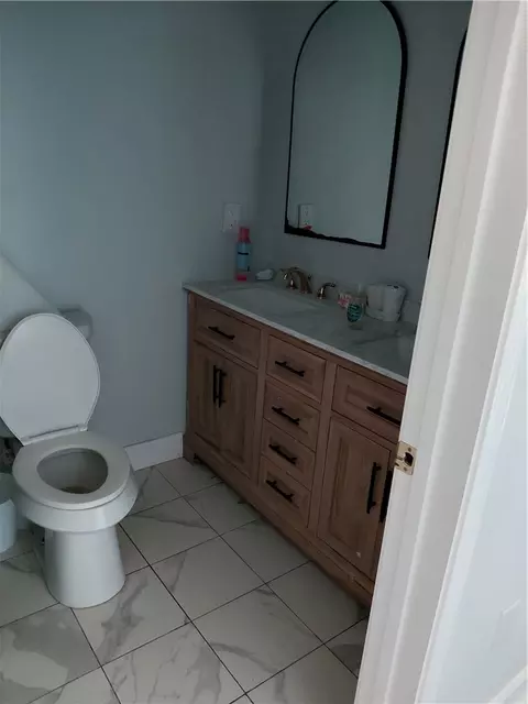Bath - 605 E 607 E 10th St, West Point, GA 31833 photo 1 of 2