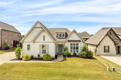 2511 Fountainview Ln, Auburn, AL 36832