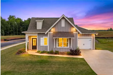 1831 Woodward Oaks Trl, Auburn, AL 36830