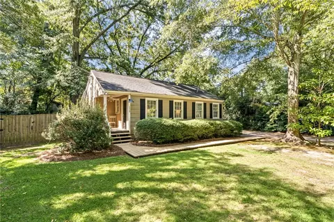 119 Drake Ave W, Auburn, AL 36830