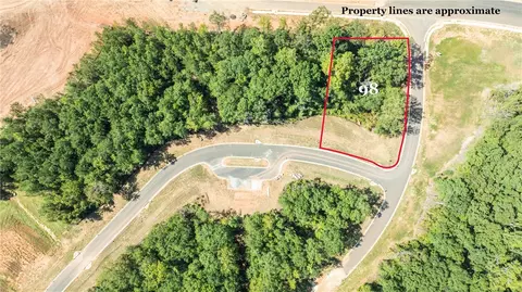 2003 Kennesaw Ln, Auburn, AL 36830