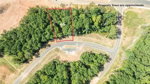 1991 Kennesaw Ln, Auburn, AL 36830