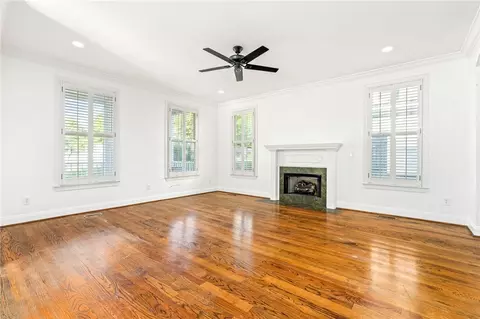 140 Carolina Ct, Auburn, AL 36830