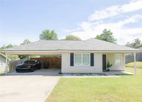 589 Mill Pond Dr, Phenix City, AL 36870