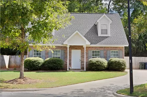 1047 Pleasant Ave, Auburn, AL 36832