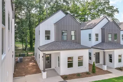 641 Mary Brooks Dr #501, Auburn, AL 36830