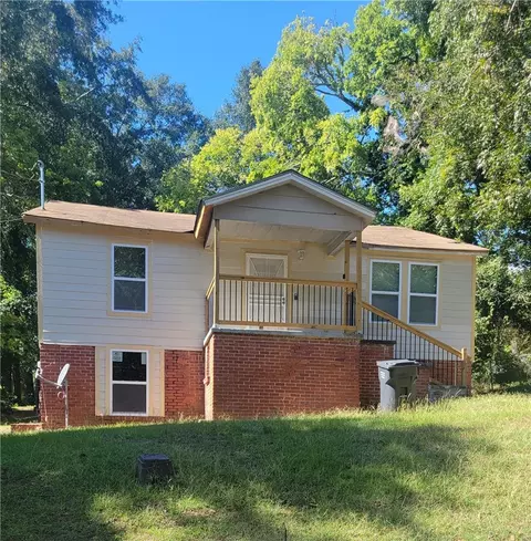 1506 Penny St, Tuskegee, AL 36088