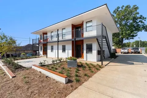 123 N Donahue Dr, Auburn, AL 36832