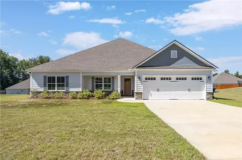 126 Lee Road 2228, Opelika, AL 36804