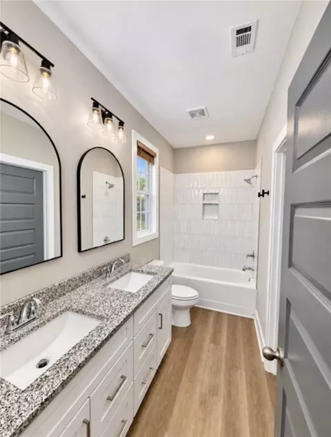 Bath - 1005 Crossing Ct, Valley, AL 36854 photo 1 of 1