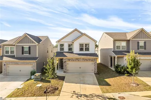 2790 Stokes Dr, Opelika, AL 36804