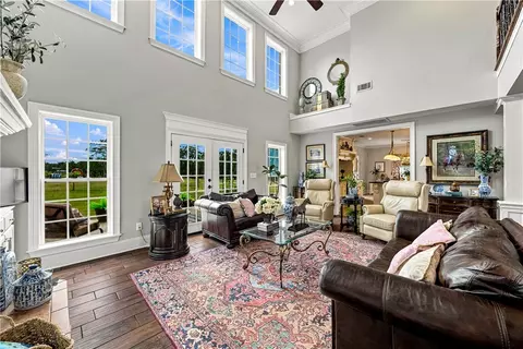 Living - 6207 County Road 222, Five Points, AL 36855 photo 1 of 8