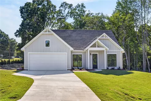 75 Lee Road 2058, Salem, AL 36874