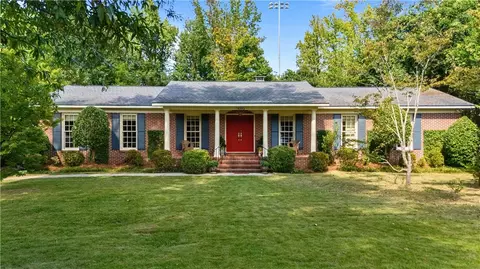 1080 Terrace Acres Dr, Auburn, AL 36830