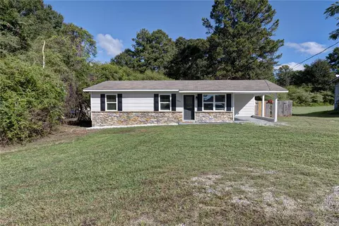 2899 Lamb Rd, Smiths Station, AL 36877
