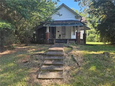 311 Ave D Ave, Opelika, AL 36801