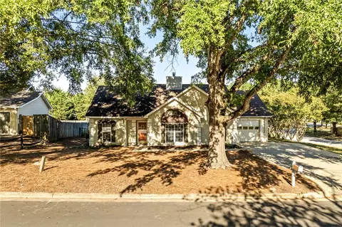 1301 Douglas St, Opelika, AL 36801
