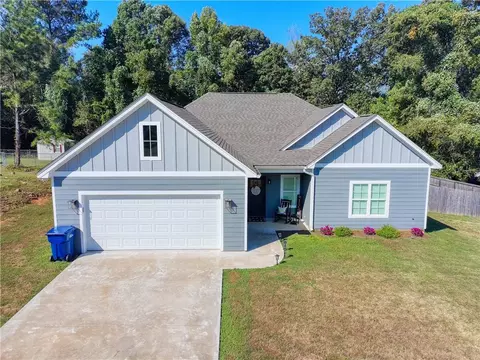 1057 County Road 553, Valley, AL 36854