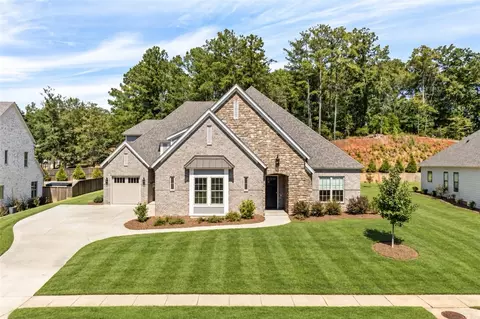 772 Summerlin Dr, Auburn, AL 36830