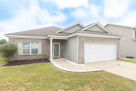 75 Willow Trace Dr, Phenix City, AL 36869