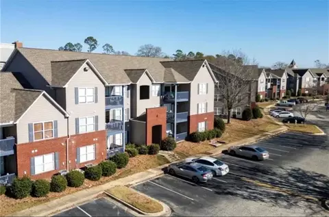 1114 S College St #4, Auburn, AL 36832