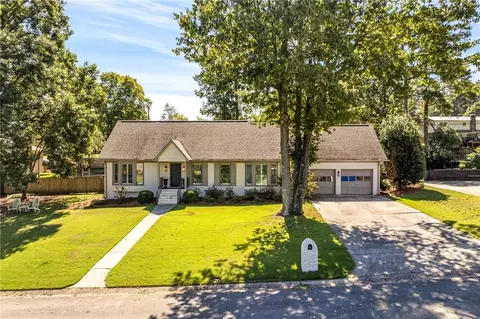 440 Laredo Dr, Birmingham, AL 35226