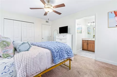 Bedroom - 121 Wright St #F1, Auburn, AL 36830 photo 2 of 4