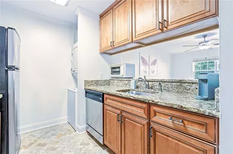Kitchen - 121 Wright St #F1, Auburn, AL 36830 photo 2 of 2