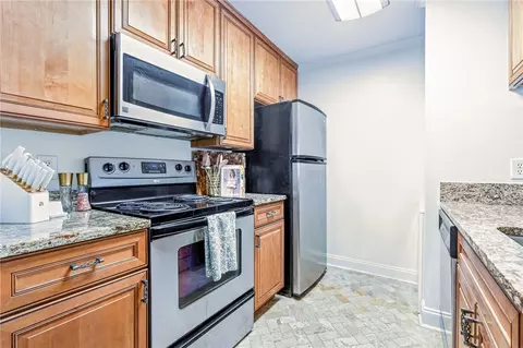 Kitchen - 121 Wright St #F1, Auburn, AL 36830 photo 1 of 2