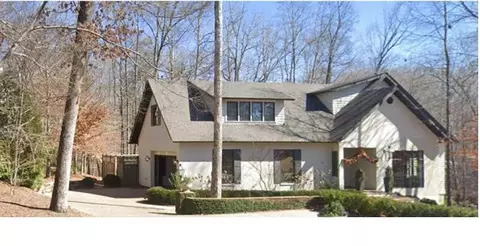 1726 Fairway Dr, Auburn, AL 36830