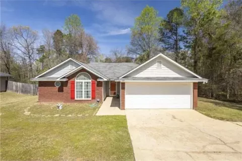 22 Redwood Dr, Phenix City, AL 36869