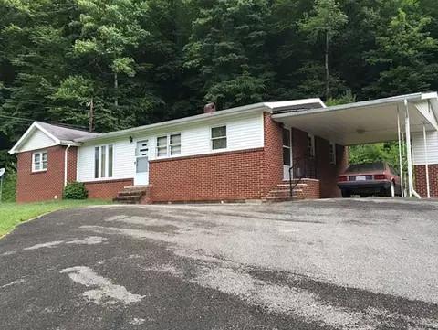 8570 Lovers Gap Rd, Vansant, VA 24656 photo 1