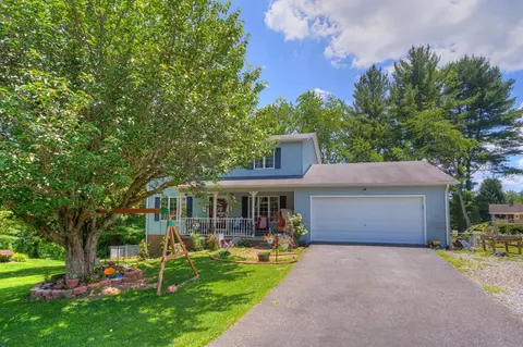 485 Lakeview Dr, Wytheville, VA 24382
