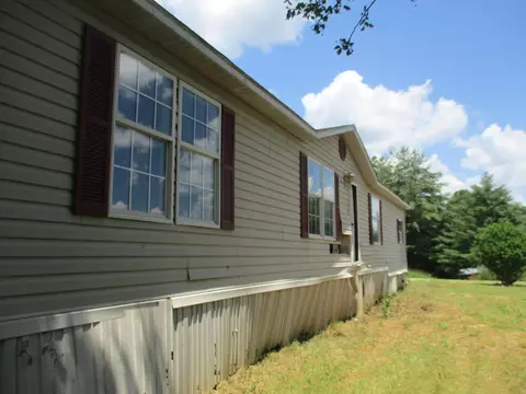 6927 Moccasin Vly, Lebanon, VA 24266