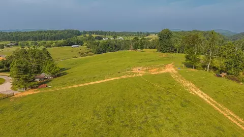 View/Area - 2822 Huffville Rd, Pilot, VA 24138 photo 4 of 11