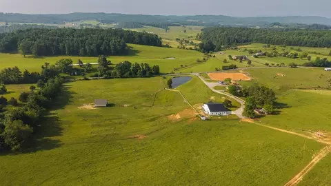 View/Area - 2822 Huffville Rd, Pilot, VA 24138 photo 6 of 11