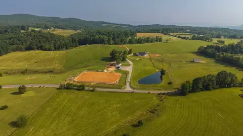 View/Area - 2822 Huffville Rd, Pilot, VA 24138 photo 9 of 11