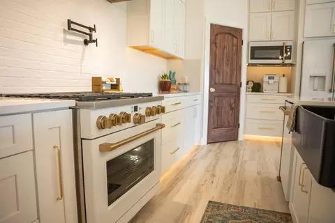 Kitchen - 2822 Huffville Rd, Pilot, VA 24138 photo 3 of 9