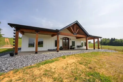 Exterior - 2822 Huffville Rd, Pilot, VA 24138 photo 19 of 24