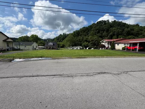 tbd Chestnut St, Richlands, VA 24641