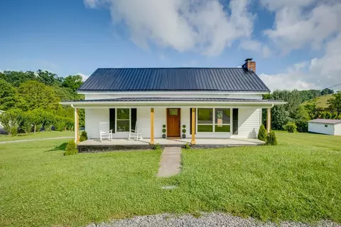 4470 Mountain Rd, Cedar Bluff, VA 24609 photo 1