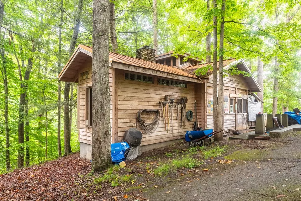 Exterior - 495 495 Moonshadow Trl, Haysi, VA 24256 photo 15 of 18