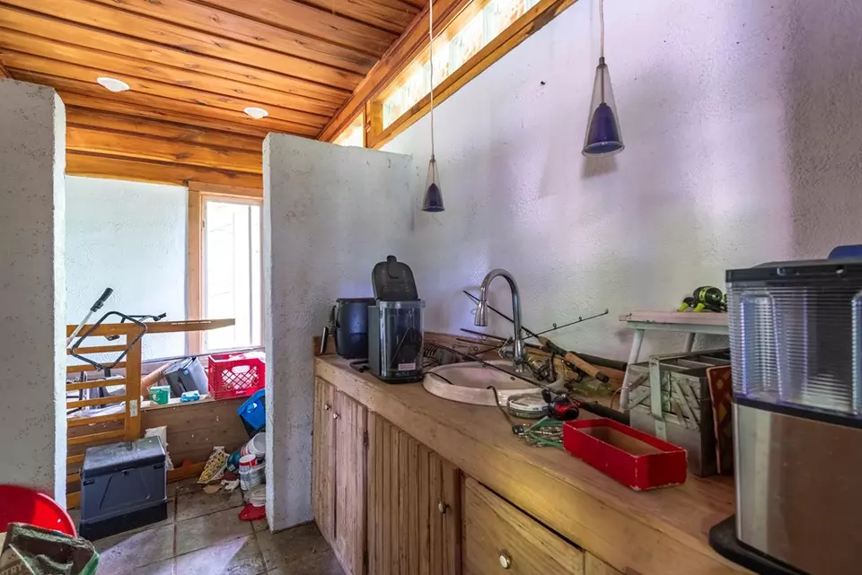 Entry Way - 495 495 Moonshadow Trl, Haysi, VA 24256 photo 2 of 2