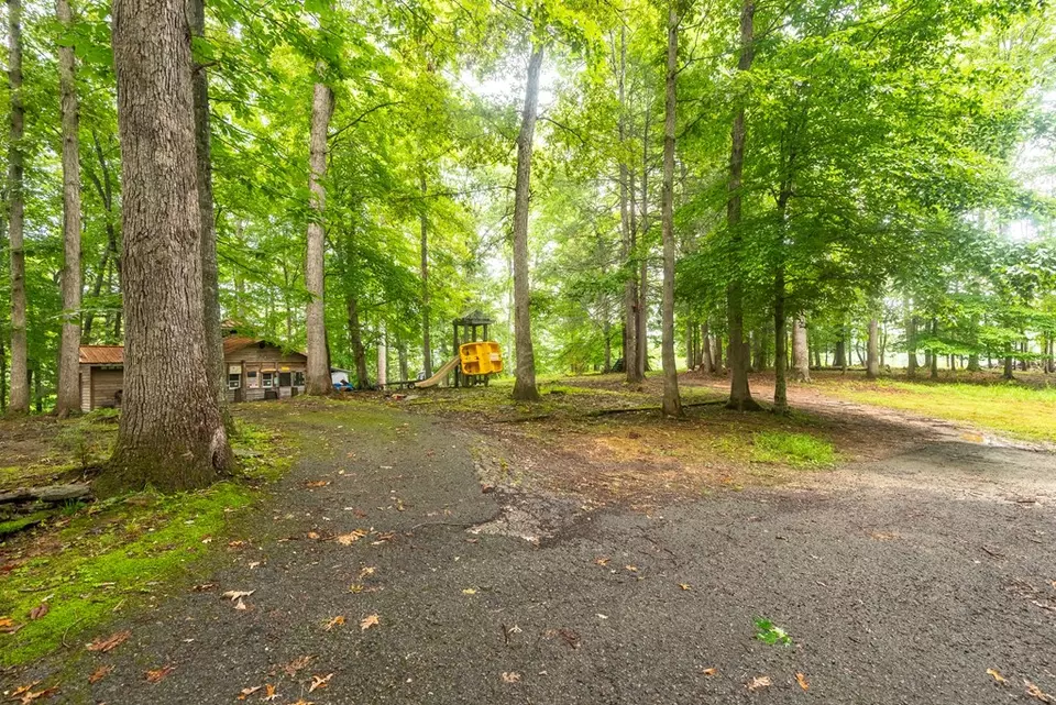 Exterior - 495 495 Moonshadow Trl, Haysi, VA 24256 photo 9 of 18