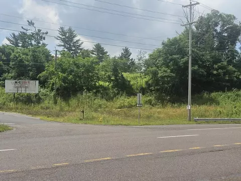106 Willow Springs Rd, Cedar Bluff, VA 24609